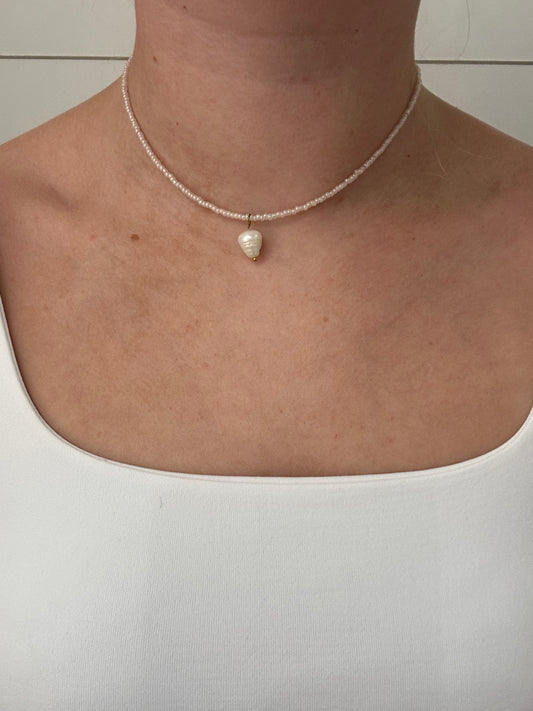 Pink & White Pearl Chocker